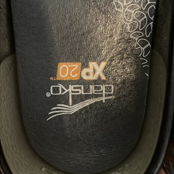 Dansco Professional XP 2.0 Paint Swirl Patent size 37 - Picture 5 of 7